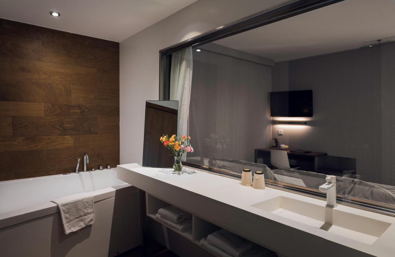 Alysson Hotel Oloron-Sainte-Marie Εξωτερικό φωτογραφία