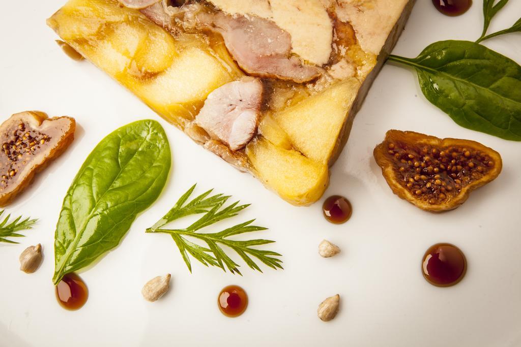 Alysson Hotel Oloron-Sainte-Marie Εξωτερικό φωτογραφία