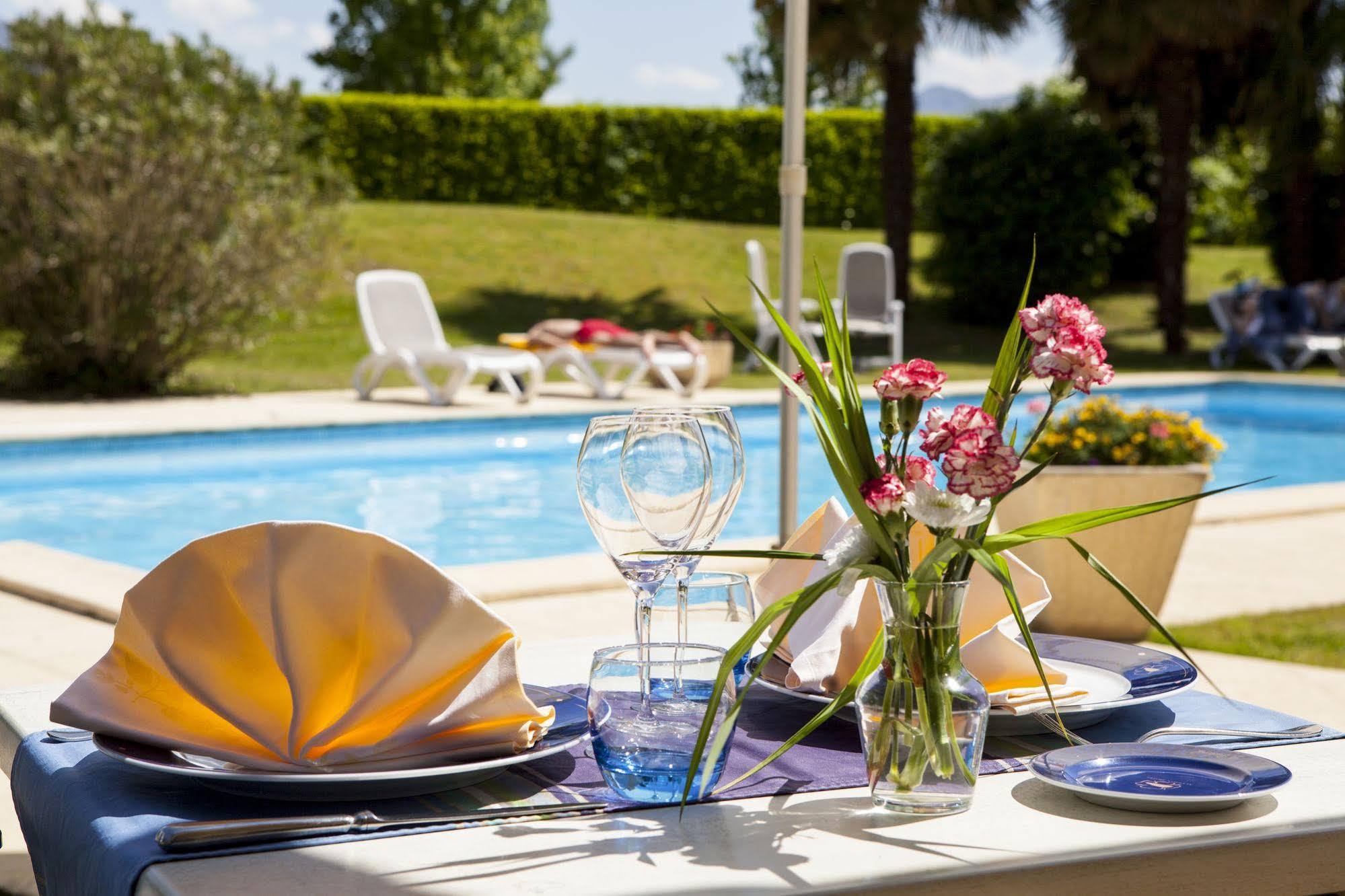 Alysson Hotel Oloron-Sainte-Marie Εξωτερικό φωτογραφία